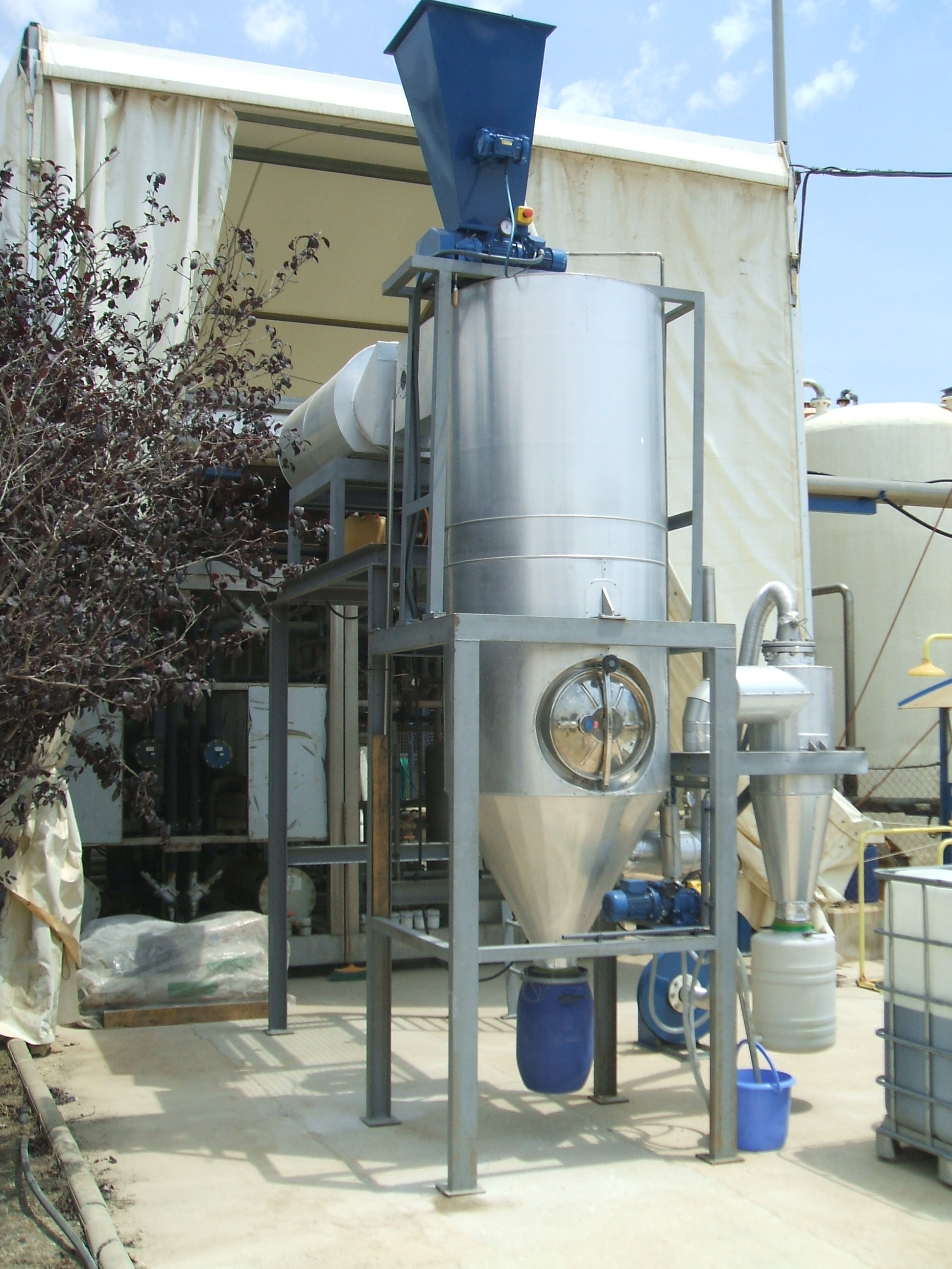 Technology for leachated treament coming from landfill