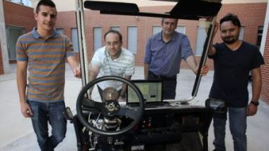 Autonomous vehicles for transport of materials in warehouse